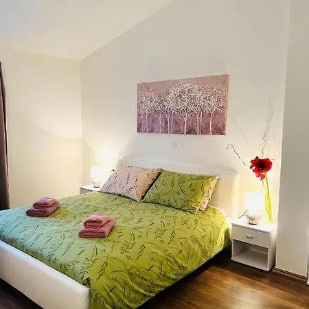 Daire 3 With Shared Pool, Peaceful Location