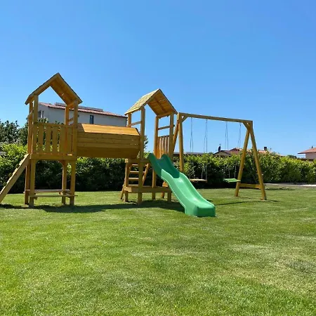 Daire 3 With Shared Pool, Peaceful Location