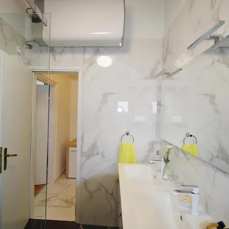 3 With Shared Pool, Peaceful Location Daire *