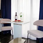 Апартаменти 3 With Shared Pool, Peaceful Location