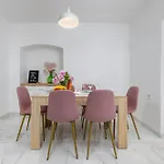 3 With Shared Pool, Peaceful Location Apartment