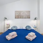 3 With Shared Pool, Peaceful Location Apartment Pula