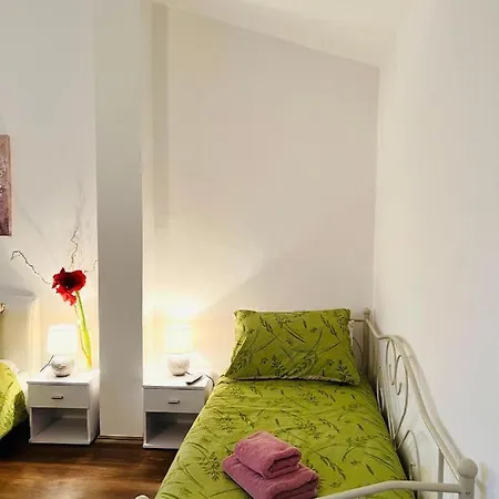 Lejlighed 3 With Shared Pool, Peaceful Location *