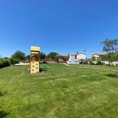 3 With Shared Pool, Peaceful Location * Pula