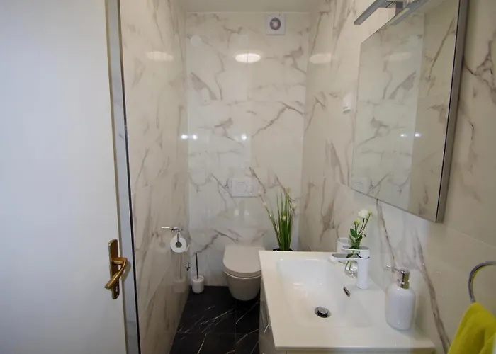 3 With Shared Pool, Peaceful Location * Pula