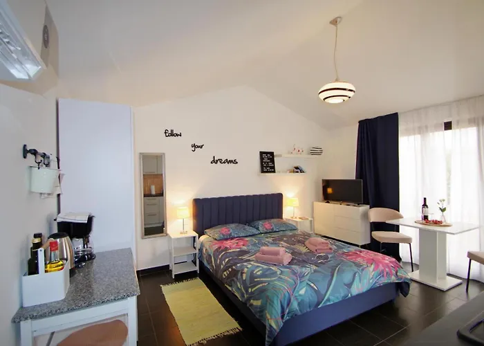 3 With Shared Pool, Peaceful Location *